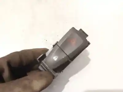 Second-hand car spare part hazard warning lights for volkswagen golf vi descapotable (517) 2.0 tdi oem iam references 252905668rb