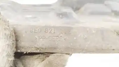 Автозапчастина б/у передня права колесна арка для audi a4 b6 (8e2) 2.5 tdi quattro посилання на oem iam 8e0821112a  