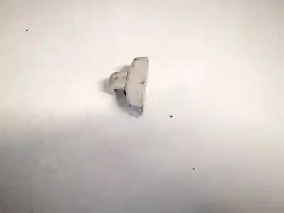 Pezzo di ricambio per auto di seconda mano pezzi vari per opel kadett e fastback (t85) 1.4 s (c08, c48, d08, d48) riferimenti oem iam 3b0857561b  