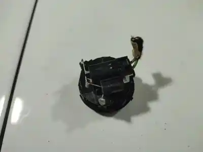 Peça sobressalente para automóvel em segunda mão colunas de som por ford focus iii 1.6 tdci referências oem iam 8a6t18808bb