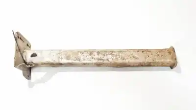 Second-hand car spare part front bumper reinforcement for porsche 968 descapotable 3.0 oem iam references 