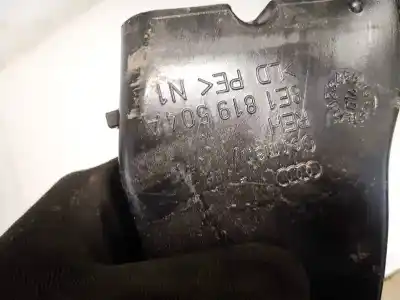 Second-hand car spare part plastics for audi a4 b6 (8e2) 2.5 tdi quattro oem iam references 8e1819504a  