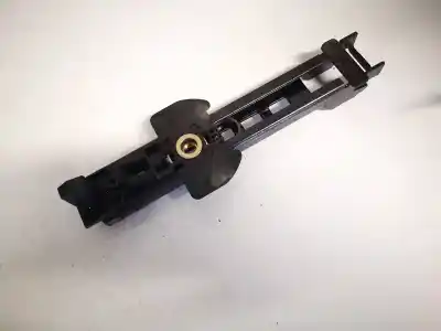 Автозапчастина б/у передній правий гачок для audi a4 b6 (8e2) 2.5 tdi quattro посилання на oem iam 8e0857833a  