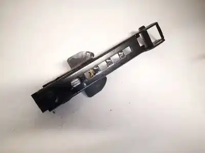 Автозапчастина б/у передній правий гачок для audi a4 b6 (8e2) 2.5 tdi quattro посилання на oem iam 8e0857833a  