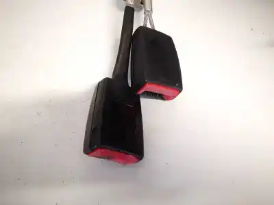 Автозапчастина б/у задній центральний гачок для audi a4 b6 (8e2) 2.5 tdi quattro посилання на oem iam 8e085773901c  