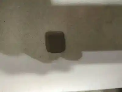 Pezzo di ricambio per auto di seconda mano plastica per audi 100 avant (c4) 2.5 tdi riferimenti oem iam   