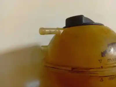 Peça sobressalente para automóvel em segunda mão depósito de expansão por audi a2 (8z0) 1.4 referências oem iam 8z0121407c  8z0 121 407 c