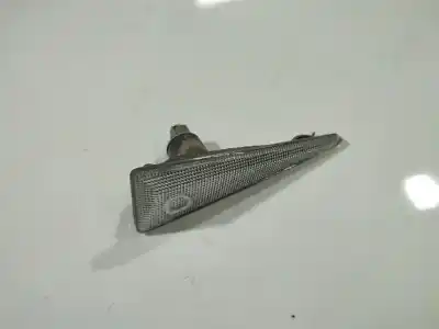 Peça sobressalente para automóvel em segunda mão farolim do lado direito por ford focus iii 1.6 tdci referências oem iam 82000071616