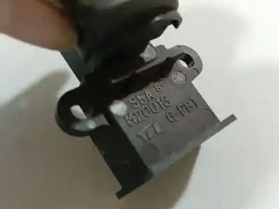 Автозапчастина б/у передні вікний вмикач для honda cr-v (rd8) 2.0 vtec cat посилання на oem iam m20013  m20013