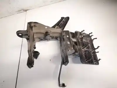 Автозапчастина б/у пластикler для audi a4 b6 (8e2) 2.5 tdi quattro посилання на oem iam 8e0971845