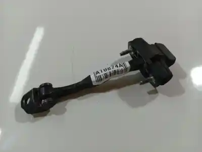 Peça sobressalente para automóvel em segunda mão dobradiça por ford focus iii 1.6 tdci referências oem iam 