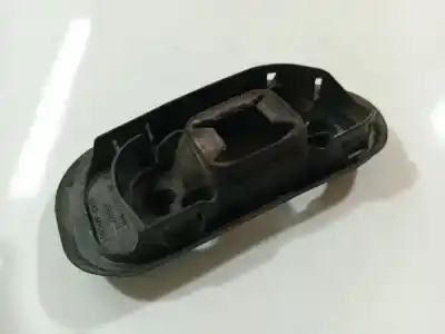 Pezzo di ricambio per auto di seconda mano plastica per ford focus iii 1.6 tdci riferimenti oem iam cm51a27207ac  cm51-a27207-ac