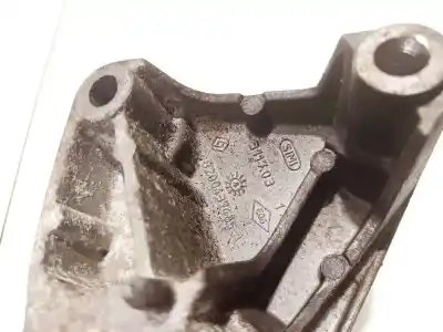 Second-hand car spare part engine support for renault scénic ii (jm0/1_) 1.9 dci (jm0g, jm12, jm1g, jm2c) oem iam references 8200437465  