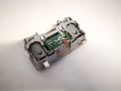 Автозапчастина б/у внутрішне світло для audi a4 b6 (8e2) 2.5 tdi quattro посилання на oem iam 4b9947123  