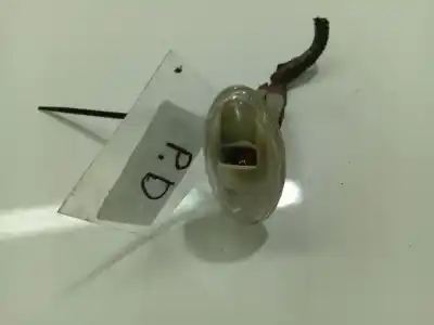 Peça sobressalente para automóvel em segunda mão farolim do lado direito por toyota aygo (_b1_) 1.0 (kgb10_) referências oem iam 