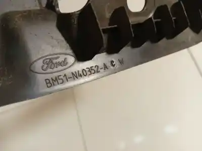 Pezzo di ricambio per auto di seconda mano plastica per ford focus iii 1.6 tdci riferimenti oem iam bm51n40352a  bm51-n40352-a