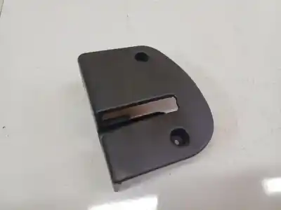 Pezzo di ricambio per auto di seconda mano plastica per toyota auris (_e15_) 2.0 d-4d (ade150_) riferimenti oem iam 7266512030