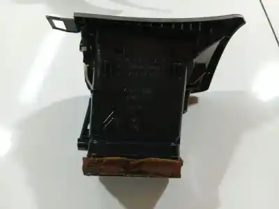 Автозапчастина б/у аераційна решіта для peugeot 407 (6d_) 1.6 hdi 110 (6d9hzc, 6d9hyc) посилання на oem iam 9644589377  9644589377, a1010005