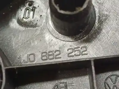 Second-hand car spare part plastics for opel corsa d (s07) 1.3 cdti (l08, l68) oem iam references 1j0882252  1j0 882 252