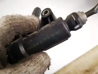 Second-hand car spare part clutch cylinder for bmw 3 touring (e46) 318 d oem iam references 21526758822  2152-6758822