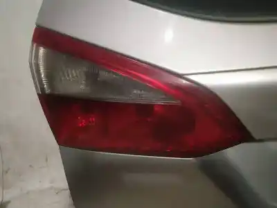 Peça sobressalente para automóvel em segunda mão farolim interior traseiro esquerdo por ford focus iii 1.6 tdci referências oem iam   