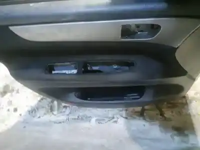 Peça sobressalente para automóvel em segunda mão forra / revestimento da porta dianteira esquerda por toyota ipsum (_m2_) 2.0 d (clm20_) referências oem iam 