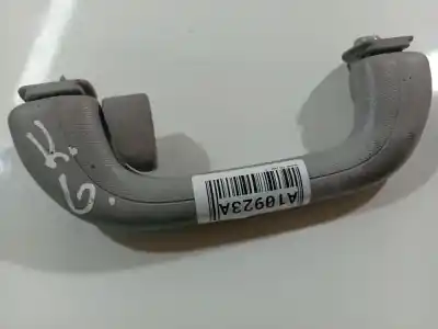 Pezzo di ricambio per auto di seconda mano maniglia a soffitto per hyundai i30 (fd) 1.6 crdi riferimenti oem iam 