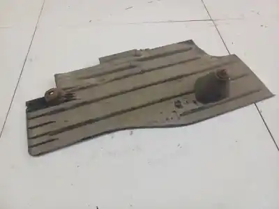 Pezzo di ricambio per auto di seconda mano plastica per ford focus iii 1.6 tdci riferimenti oem iam av61r11778a  av61-r11778-a