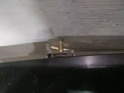 Автозапчасти б/у амортизаторы багажника/двери за nissan note (e11, ne11) 1.5 dci ссылки oem iam 