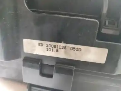 Second-hand car spare part fuse box unit for kia cee'd fastback (ed) 1.4 oem iam references 20091028  20091028, 0510