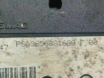 Автозапчасти б/у антенный усилитель за peugeot 407 (6d_) 1.6 hdi 110 (6d9hzc, 6d9hyc) ссылки oem iam 965821690  965821690