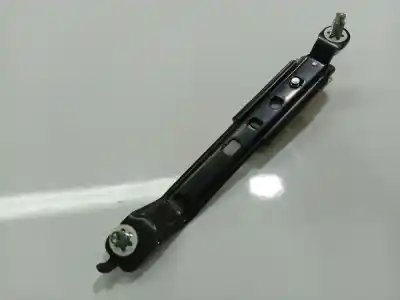 Автозапчастина б/у передній правий гачок для nissan note (e11, ne11) 1.5 dci посилання на oem iam   