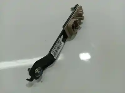 Автозапчастина б/у передній правий гачок для nissan note (e11, ne11) 1.5 dci посилання на oem iam   