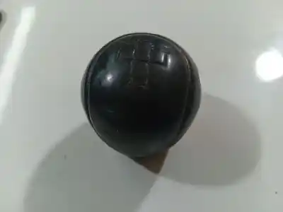 Pezzo di ricambio per auto di seconda mano pomello della leva del cambio per hyundai i30 (fd) 1.6 crdi riferimenti oem iam 
