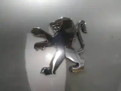 Second-hand car spare part front badge for peugeot 407 (6d_) 1.6 hdi 110 (6d9hzc, 6d9hyc) oem iam references   