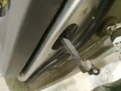 Second-hand car spare part hinge for toyota ipsum (_m2_) 2.0 d (clm20_) oem iam references   