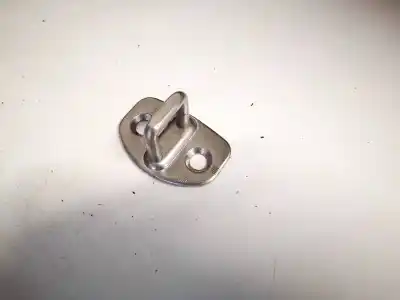 Автозапчастина б/у РІЗНІ ДЕТАЛІ для AUDI A4 B6 (8E2)  Посилання на OEM IAM 8E0837033  