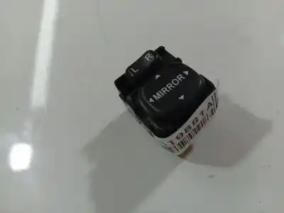 Second-hand car spare part rearview side mirror switch for toyota ipsum (_m2_) 2.0 d (clm20_) oem iam references 183574