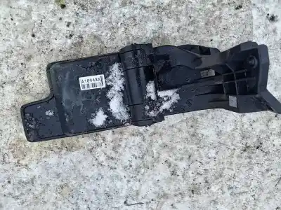 Pezzo di ricambio per auto di seconda mano bracciolo centrale per bmw 3 touring (e46) 318 d riferimenti oem iam 51168213678  5116-8.213.678