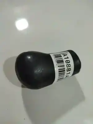 Second-hand car spare part gear lever knob for toyota ipsum (_m2_) 2.0 d (clm20_) oem iam references 