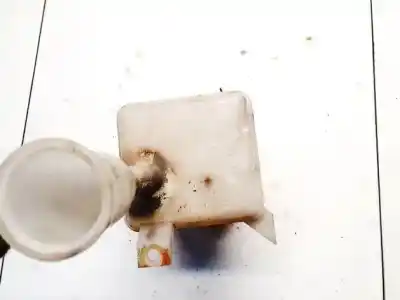 Second-hand car spare part windscreen washer bottle for kia clarus 2.0 cat oem iam references   