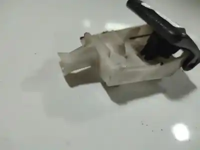 Pezzo di ricambio per auto di seconda mano plastica per toyota ipsum (_m2_) 2.0 d (clm20_) riferimenti oem iam   