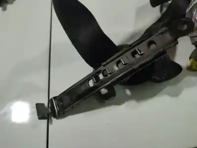 Second-hand car spare part left front seat belt buckle for toyota ipsum (_m2_) 2.0 d (clm20_) oem iam references 