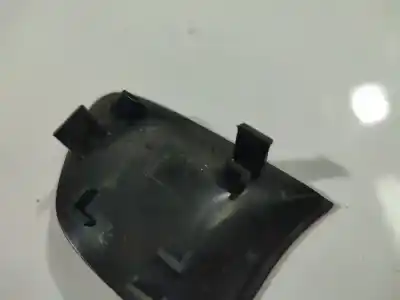 Pezzo di ricambio per auto di seconda mano plastica per toyota ipsum (_m2_) 2.0 d (clm20_) riferimenti oem iam   