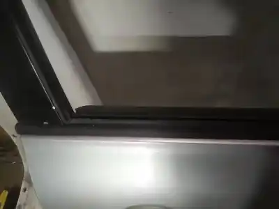 Pezzo di ricambio per auto di seconda mano plastica per toyota ipsum (_m2_) 2.0 d (clm20_) riferimenti oem iam   