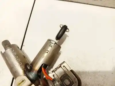 Pièce détachée automobile d'occasion Commutateur D'allumage pour RENAULT SCÉNIC I MONOSPACE (JA0/1_, FA0_) 1.9 DCI (JA05, JA1F) Références OEM IAM   