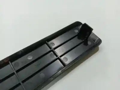 Pezzo di ricambio per auto di seconda mano plastica per toyota ipsum (_m2_) 2.0 d (clm20_) riferimenti oem iam   