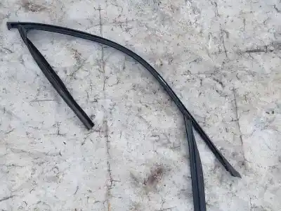 Second-hand car spare part rubber door seal for bmw 3 (e90) 320 d oem iam references 