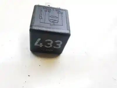 Second-hand car spare part relay for audi a3 (8l) 1.6 ambiente oem iam references 3d0951253a  v23134-b59-x418, 433