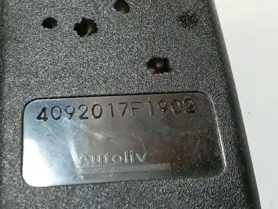 Peça sobressalente para automóvel em segunda mão chicote / encaixe cinto segurança traseiro central por peugeot 407 (6d_) 2.0 hdi 135 (6drhrh, 6drhre, 6drhrg, 6drhrj) referências oem iam 4092017f1902  4092017f1902